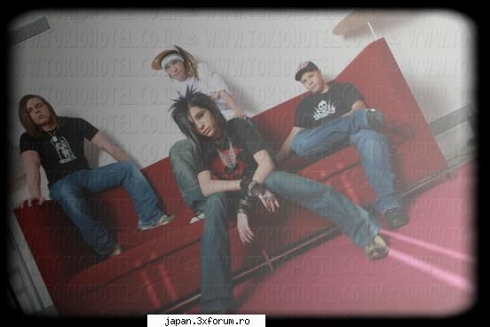 Dedicatii pentru pdms - ummm....Tokio Hotel-Trough the monsoon - Dark Rosses